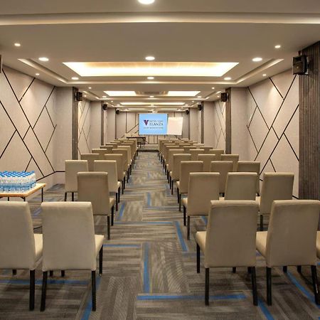 Hotel Vijay Elanza Coimbatore Ngoại thất bức ảnh